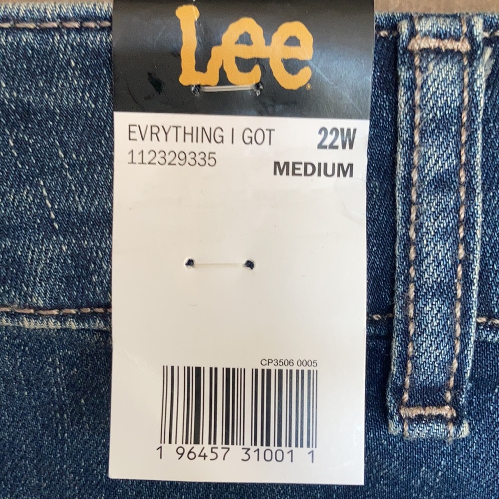 Relisted Lee midrise Bermuda short denim soft premium stretch fabric 22W - Picture 14 of 17